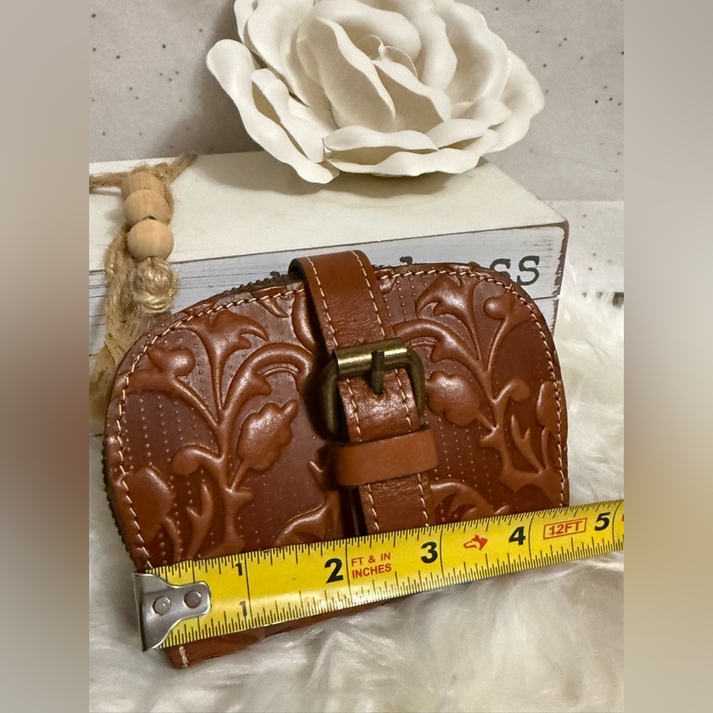 Patricia Nash Brown Embossed Leather Wallet - Picture 6 of 7